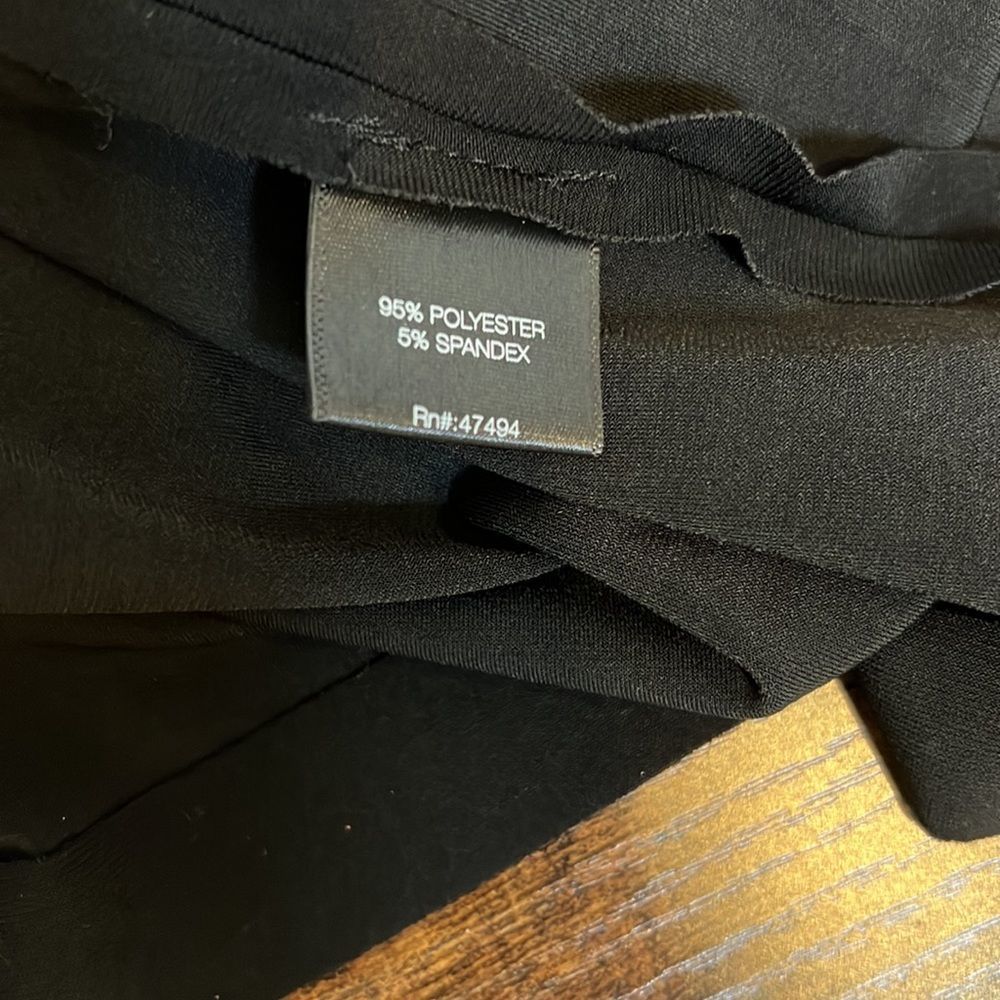 Norma Kamali dress. Size small - Picture 4 of 6